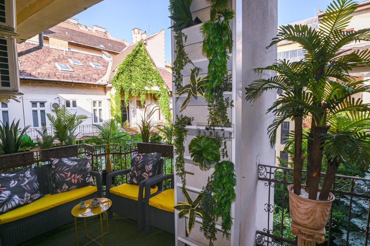 Palms Apartment *