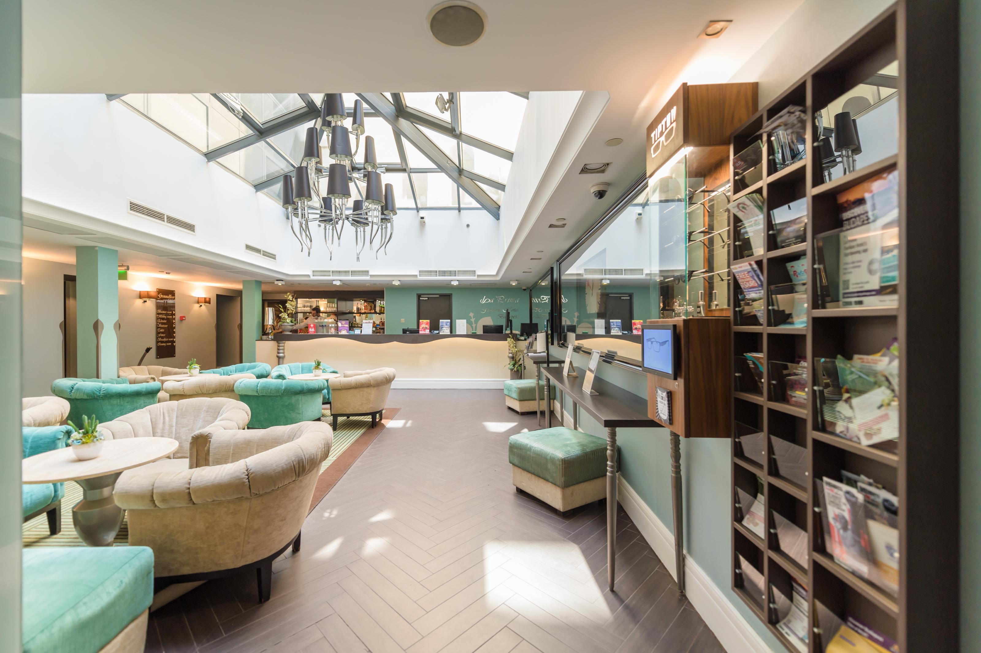 Hotel La Prima Fashion 4*