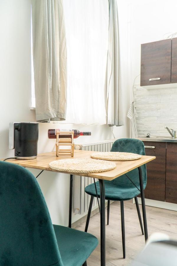 Budai Zöldövezet Központ, Apartmanház, Rendezvényközpont és étterem