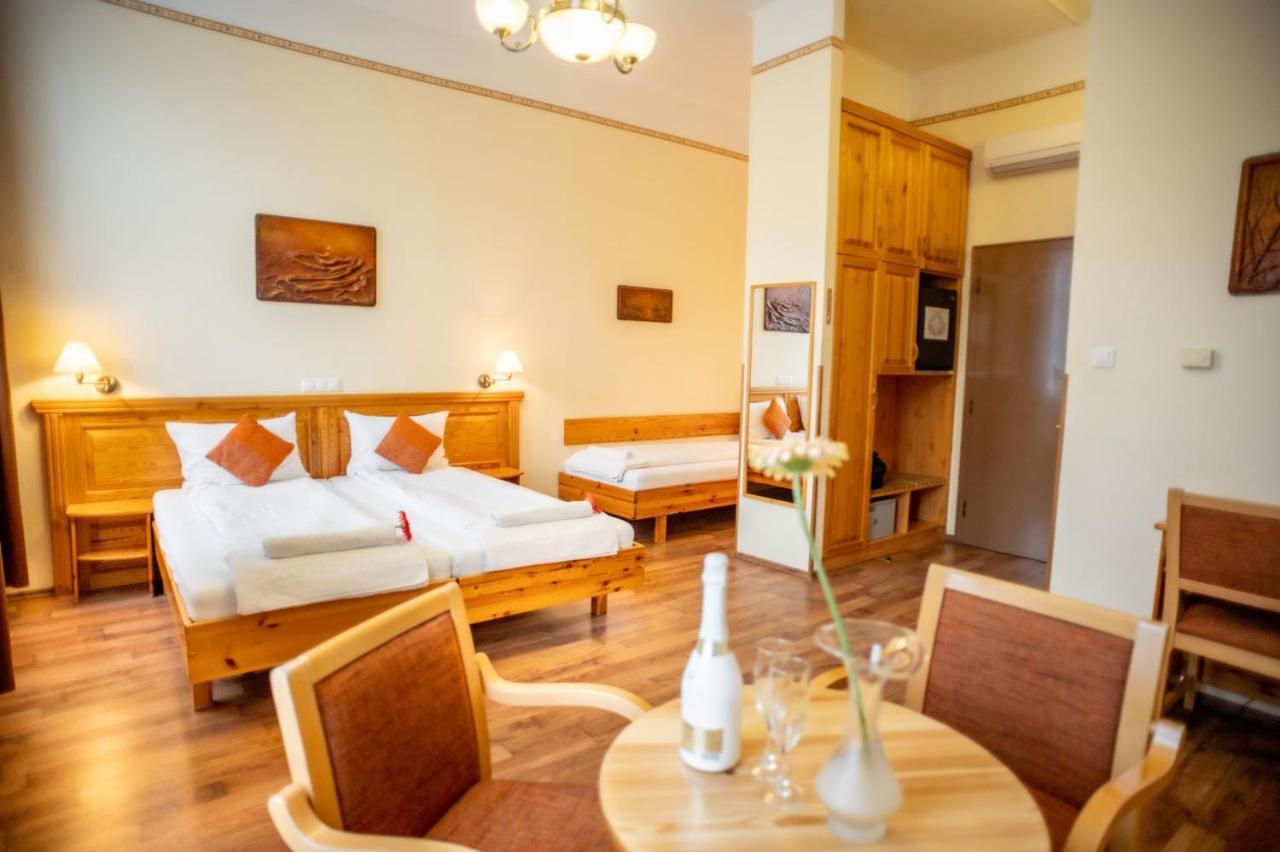 Manzard Panzio Budapest