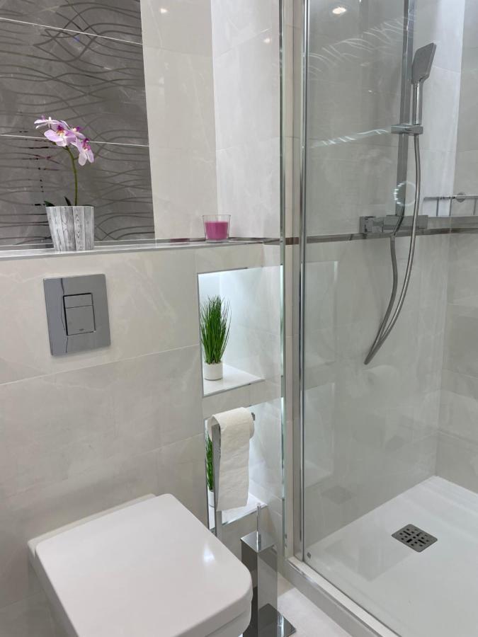 Lovely New By The Parliament Apartamento Budapest