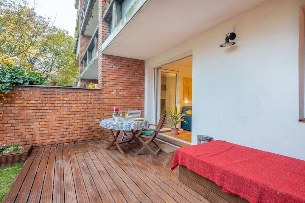 Cozy With Garden In The Castle District Apartamento *