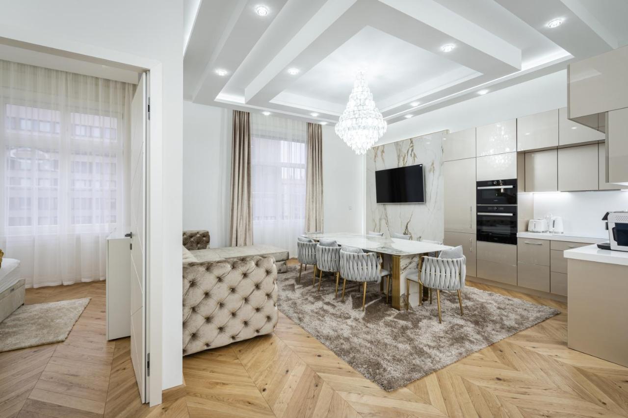 Heart Of Luxury With Amazing View