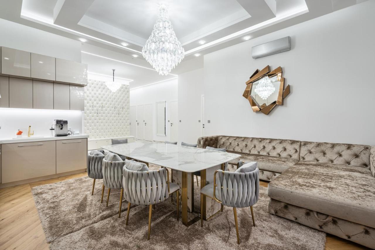 Heart Of Luxury With Amazing View Apartman
