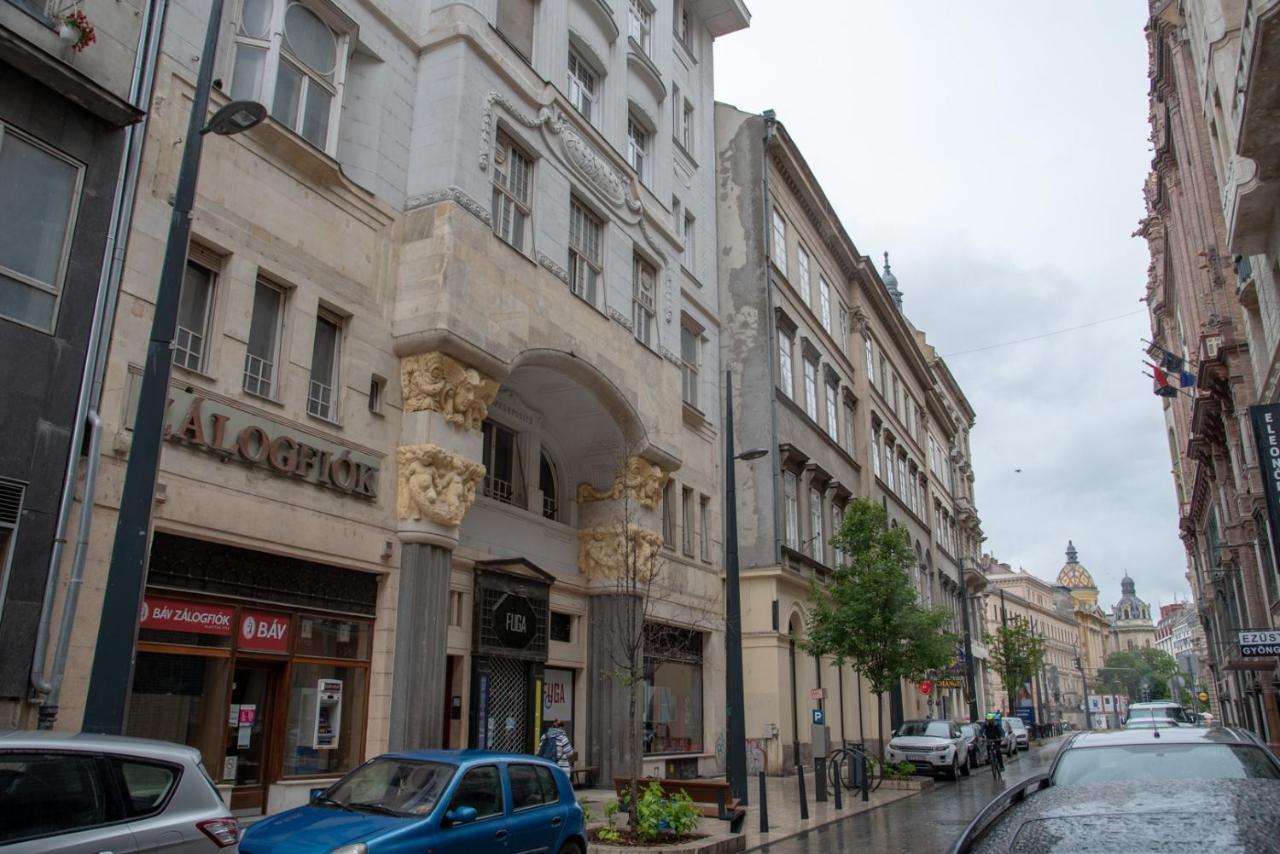 Helios Downtown Martha Apartman *