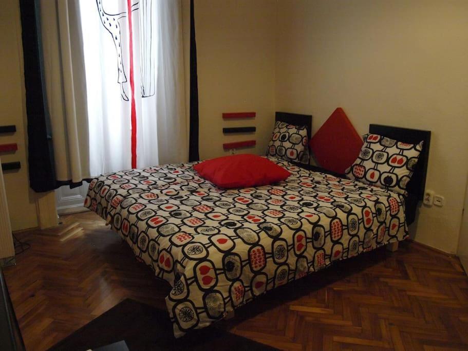 Charming Studio At The Danube