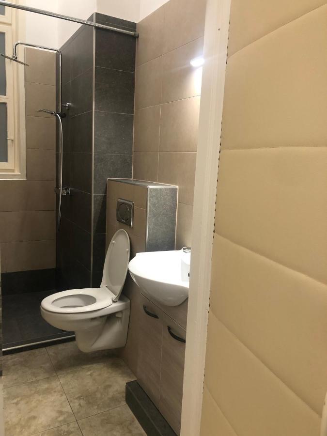 Next To New York Cafe Apartman Budapest