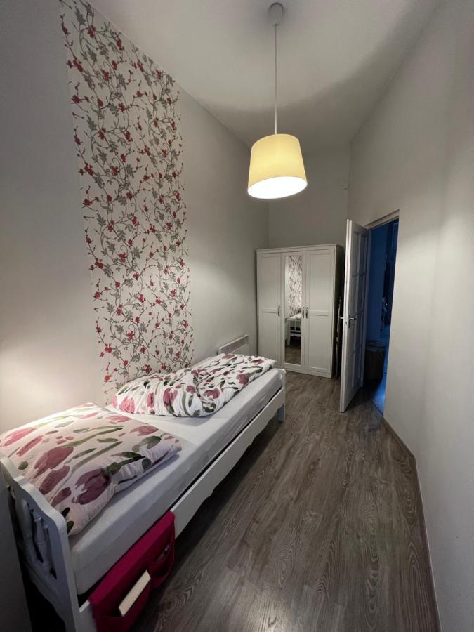 Pazmany Rest Apartman *
