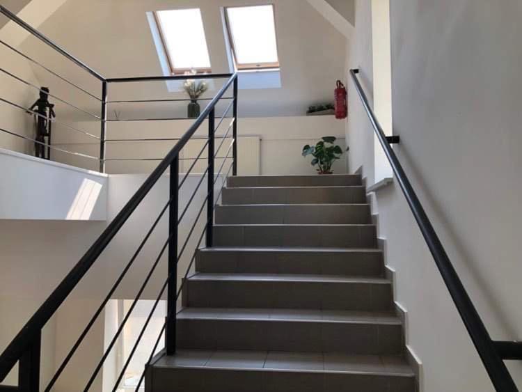 Hostal Konvoj Szálló *