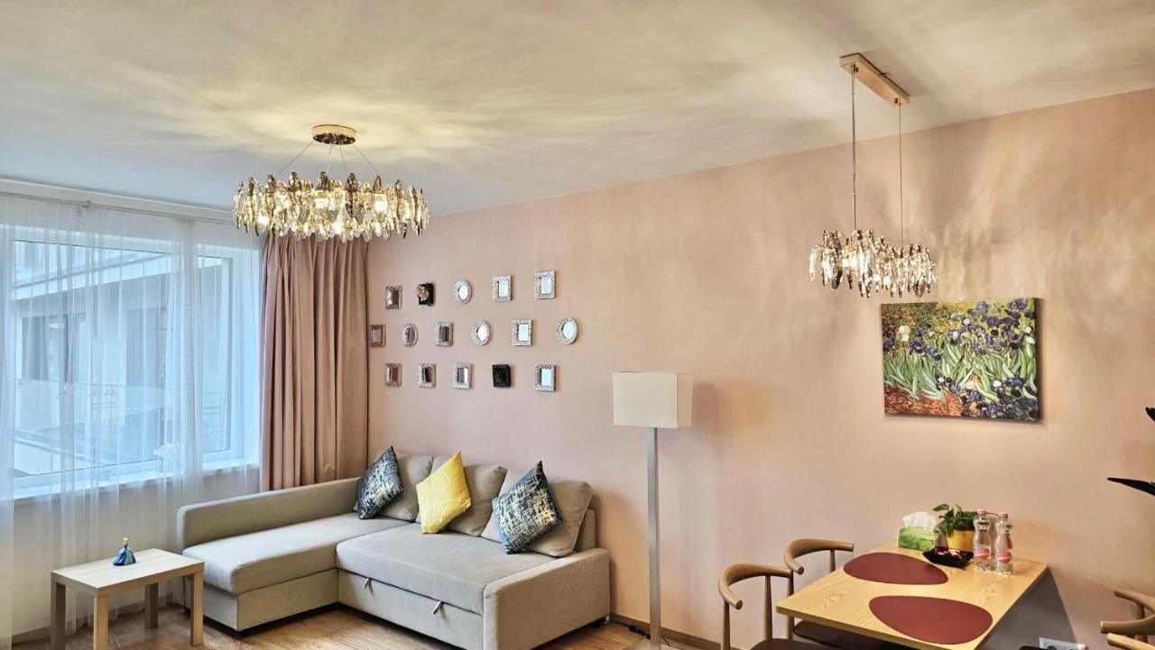 Apartment L&l