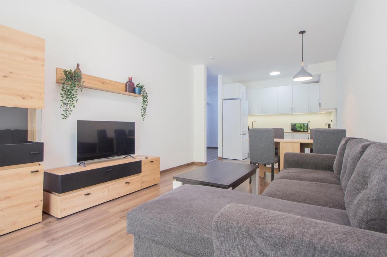 Apartment Corvin Modern Two Bedroom Free Parking Budapest