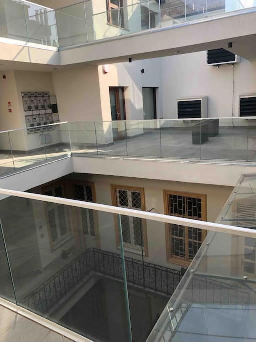 Lägenhet Luxury Cozy 2 Bdr Downtown Apt.2 *