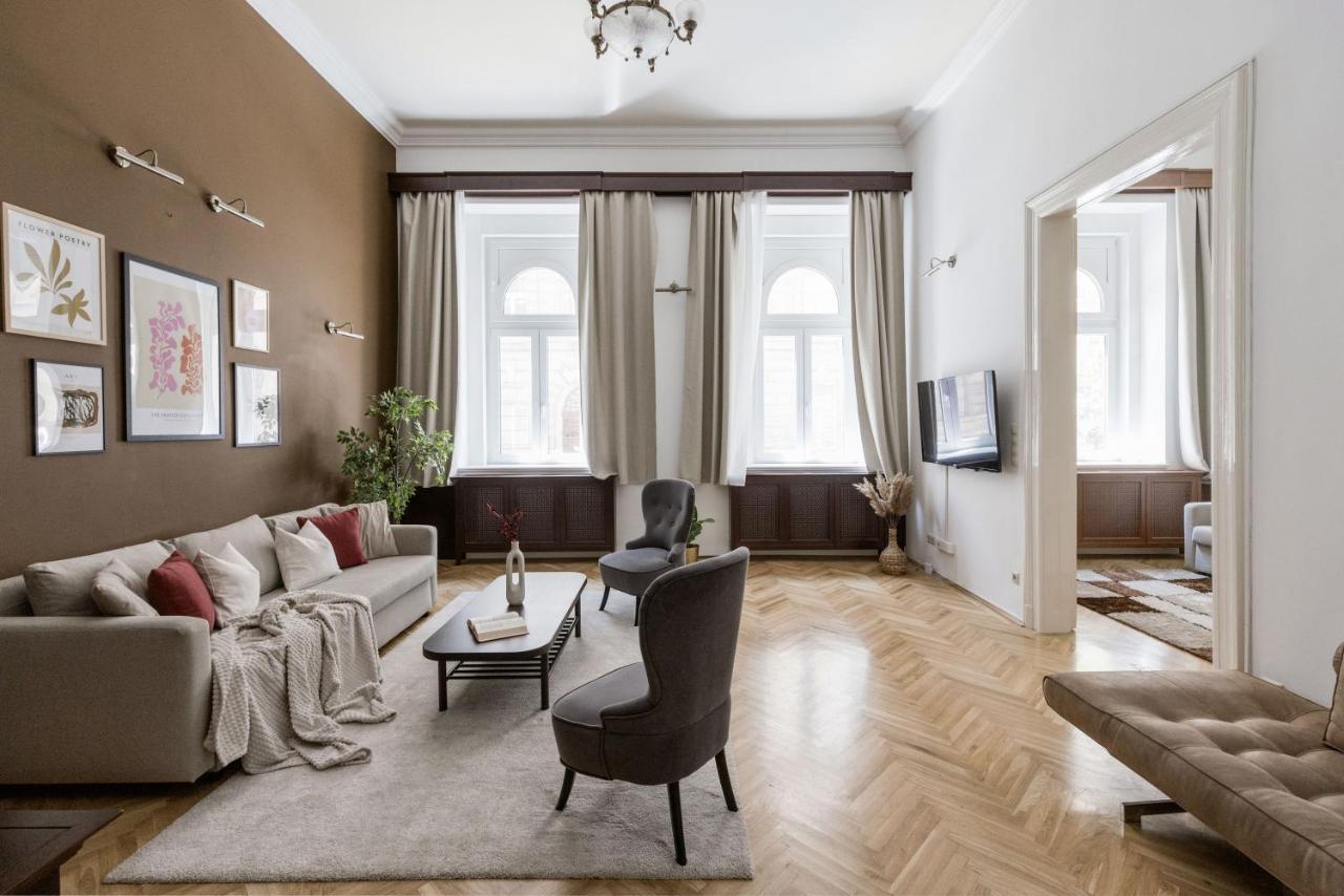 Appartement Luxe, Historic Near Downtown Landmarks 19th Century Budapest