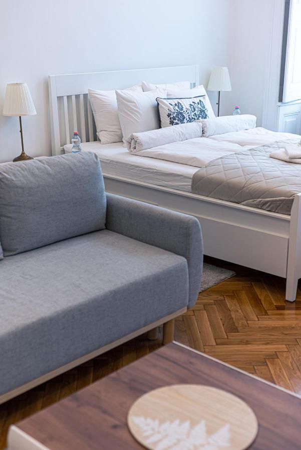 Joy On Kiraly Street Appartement