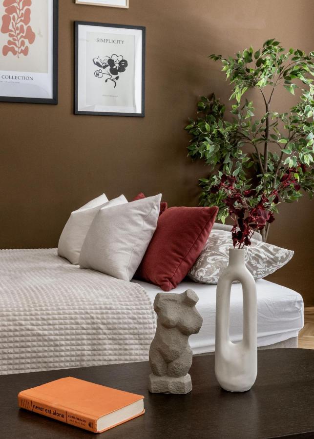 Luxe, Historic Near Downtown Landmarks 19th Century Budapest