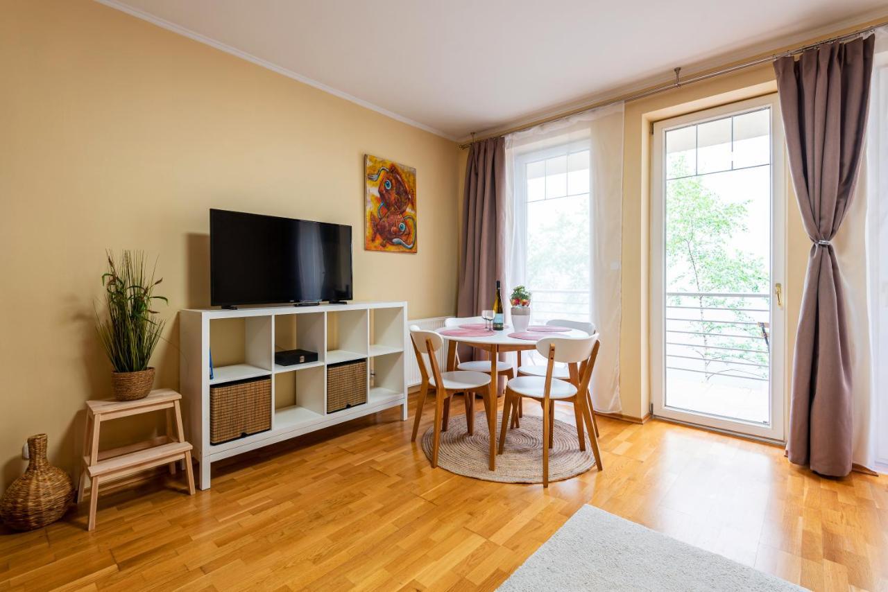 Apartamento Pesti Apartment&free Parking