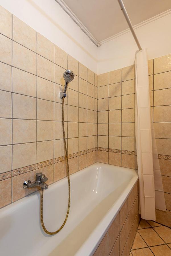 Pesti Apartment&free Parking * Budapest