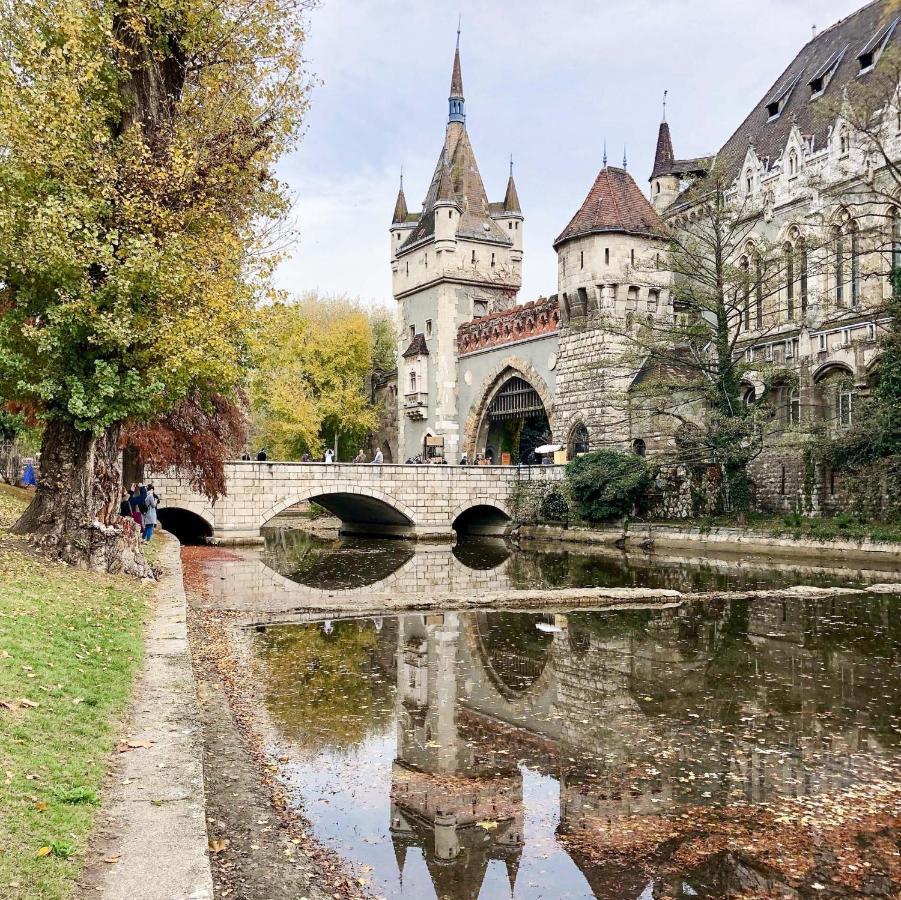 Happy Hours-family Affair-budapest Iconic Postcode Appartamento Budapest