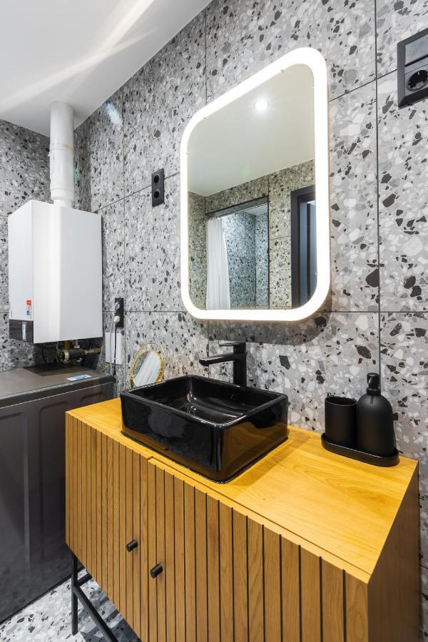 Luxury Peaceful By The St Stephen's Basilica Apartment Budapest