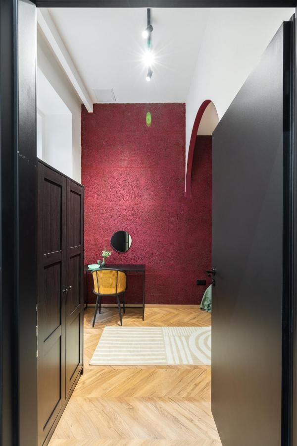 Luxury Peaceful By The St Stephen's Basilica Apartment