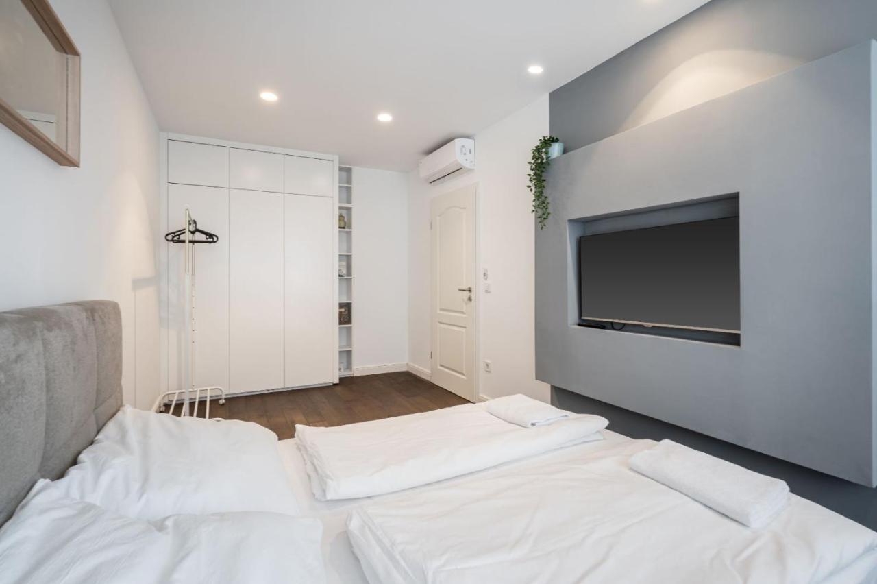 Apartamento R42-boutique Apartments, Location By Bqa *