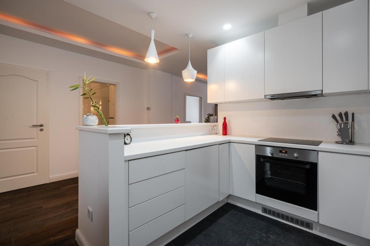 Apartamento R42-boutique Apartments, Location By Bqa