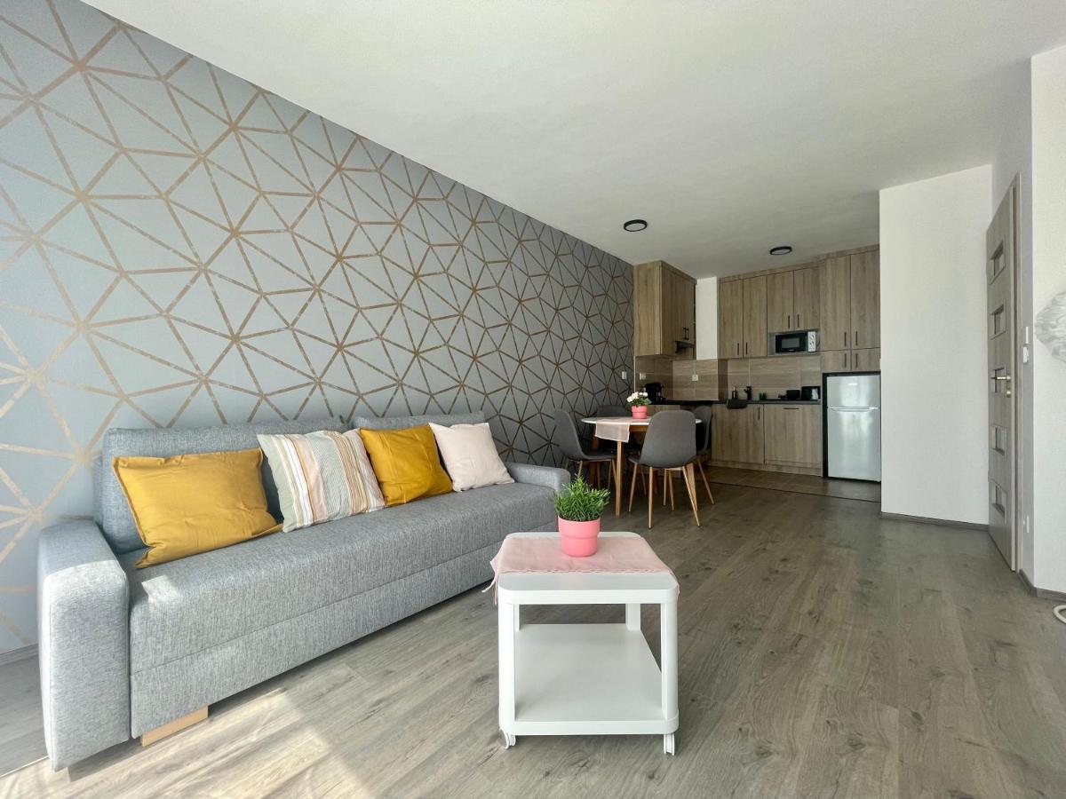 B147 Design Lux #freeparking *