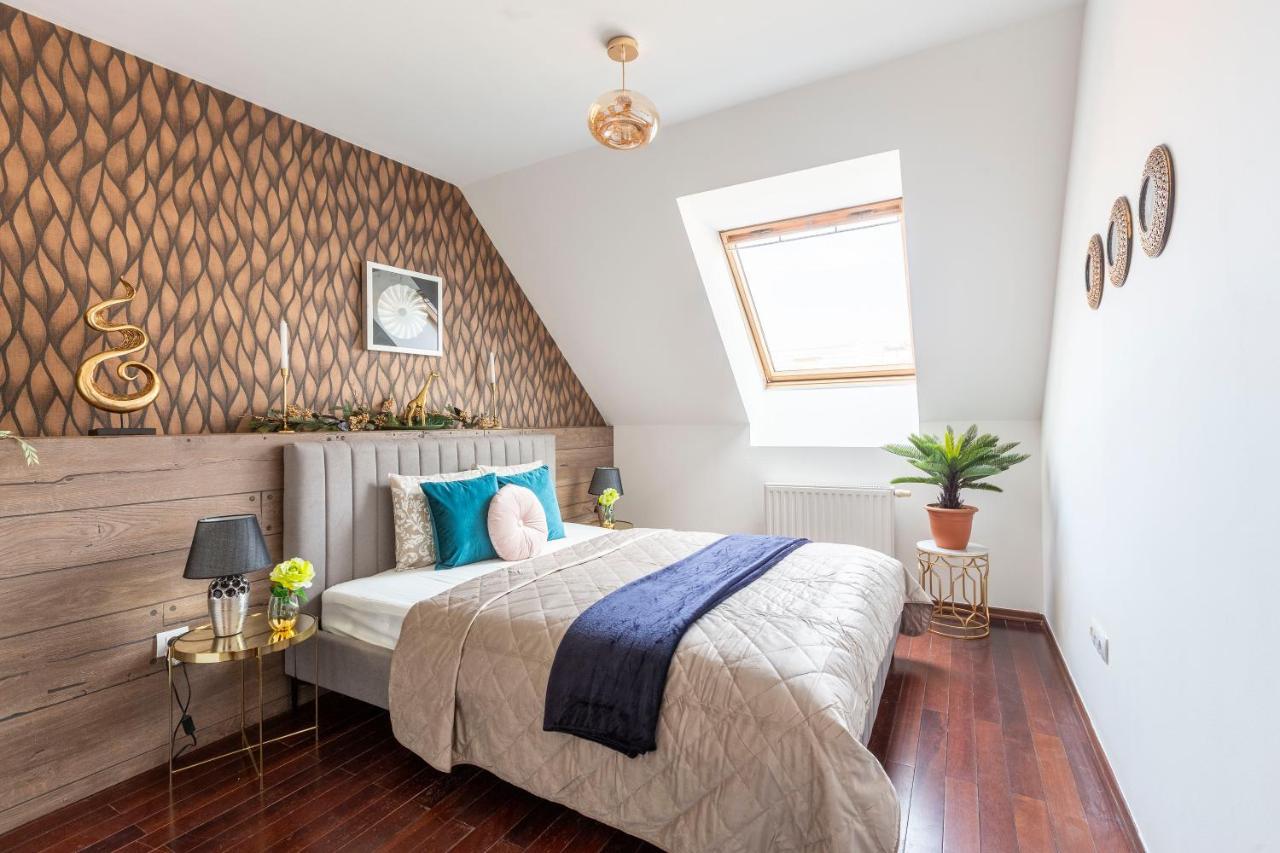 Deluxe Quentin 3bedrm, 2bathrm Apartamento Budapest