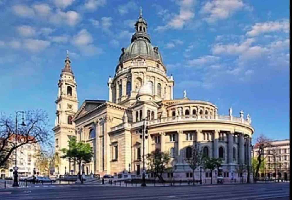 Appartement D3 Basilica Luxury Spacious Free Parking For 1 Car *