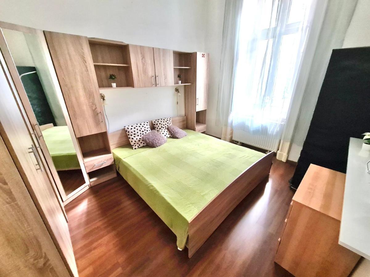 Ricky Apartment *