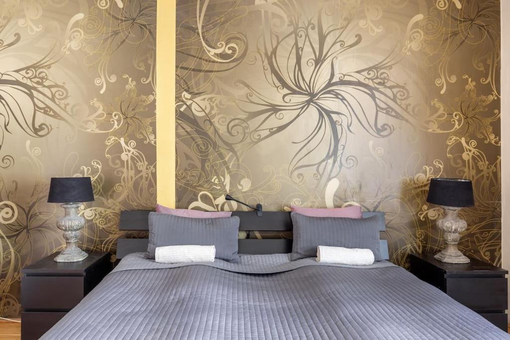 Apartmán Bourgeois Boheme Apt. 88 M² Center
