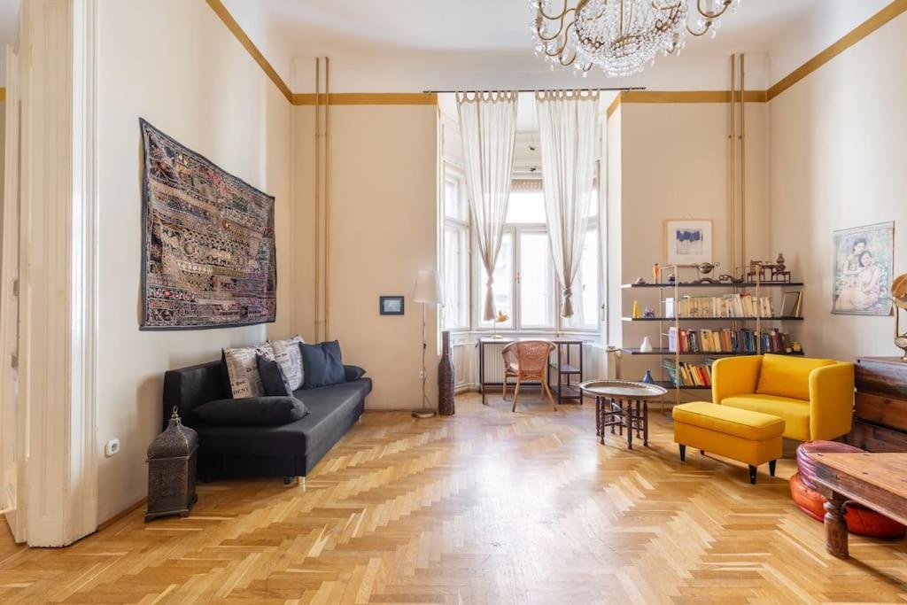 Apartmán Bourgeois Boheme Apt. 88 M² Center Budapest
