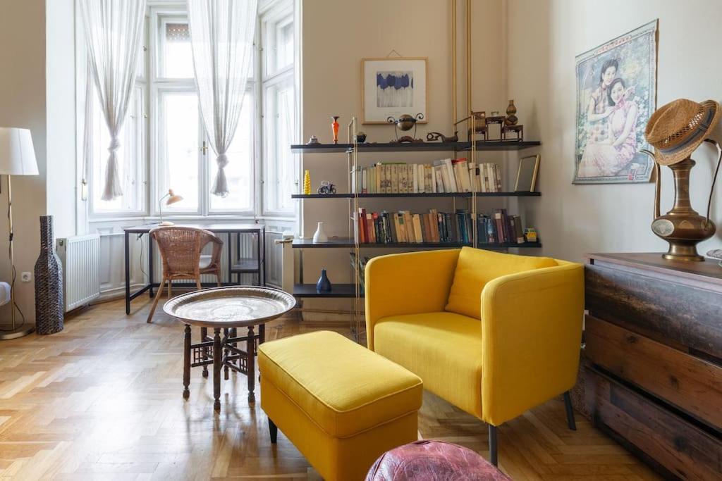 Bourgeois Boheme Apt. 88 M² Center *