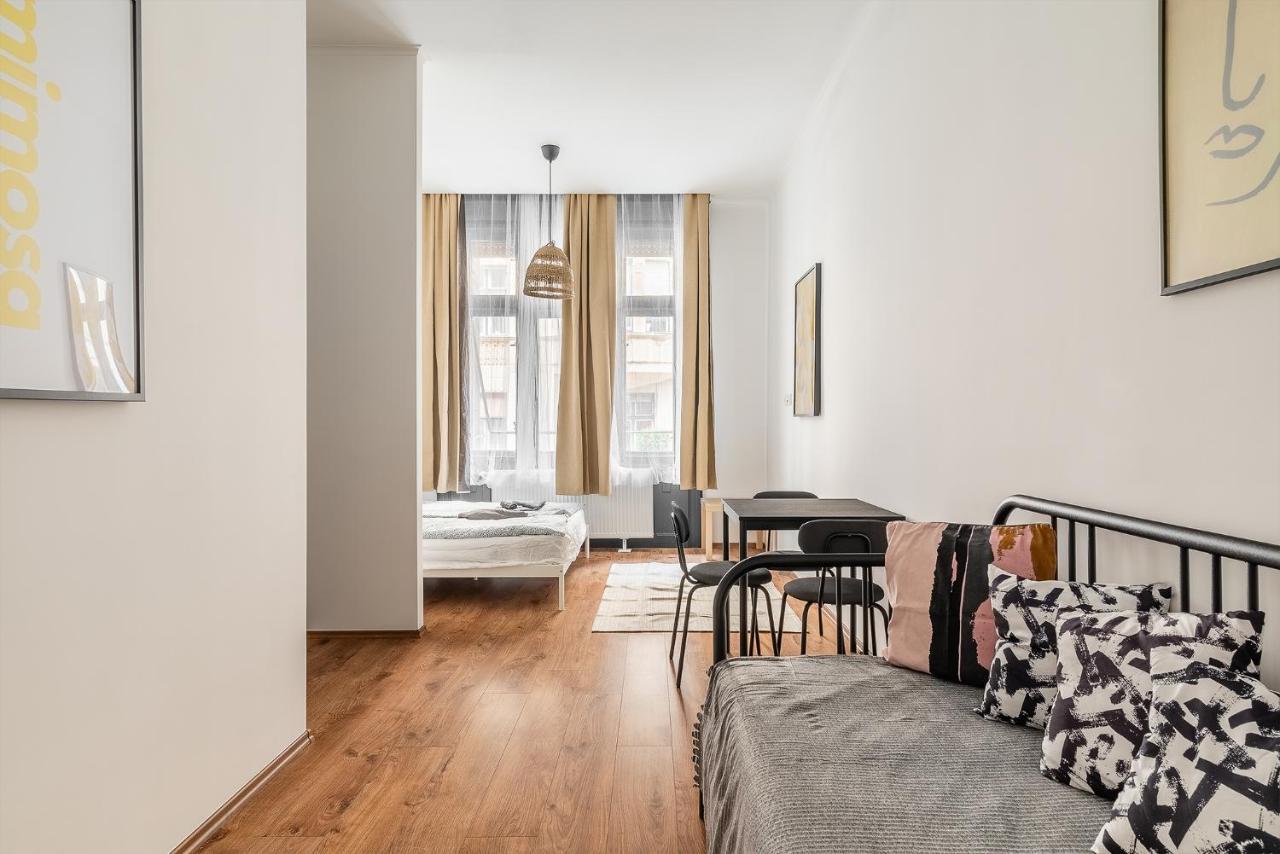 Downtown Hegedus 8 Apartamento *