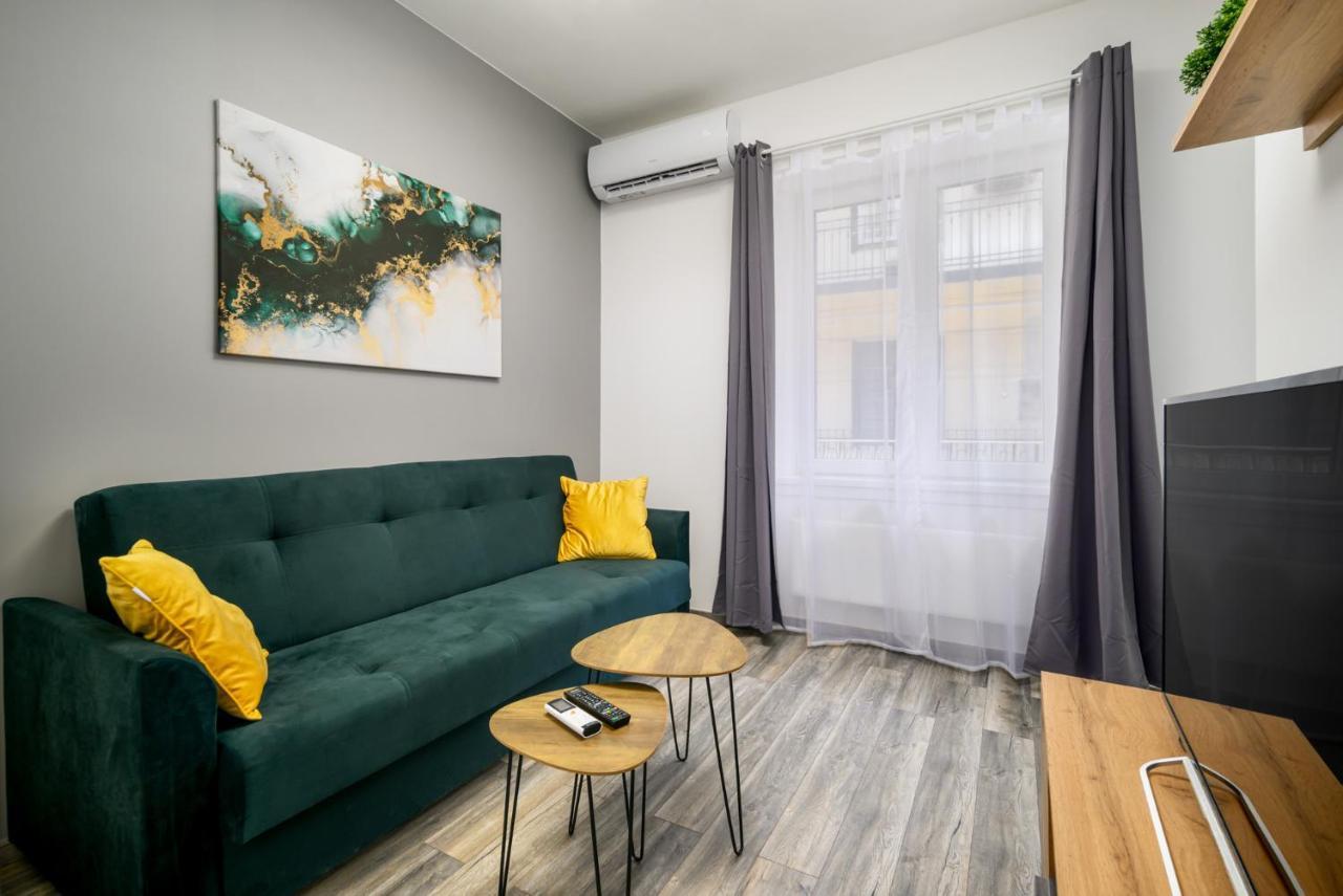 Golden Cage Premium Central Apartamento