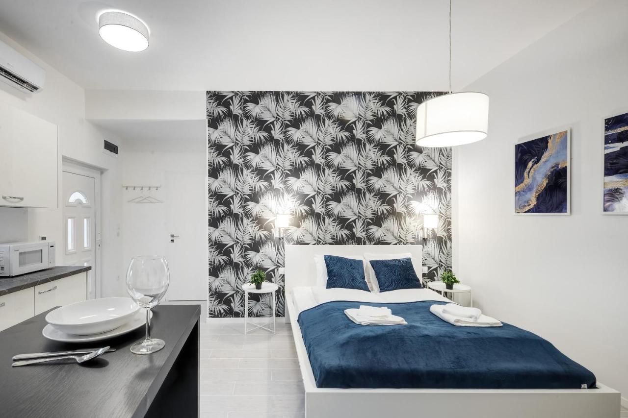 Modern In Authentic Area Apartment *