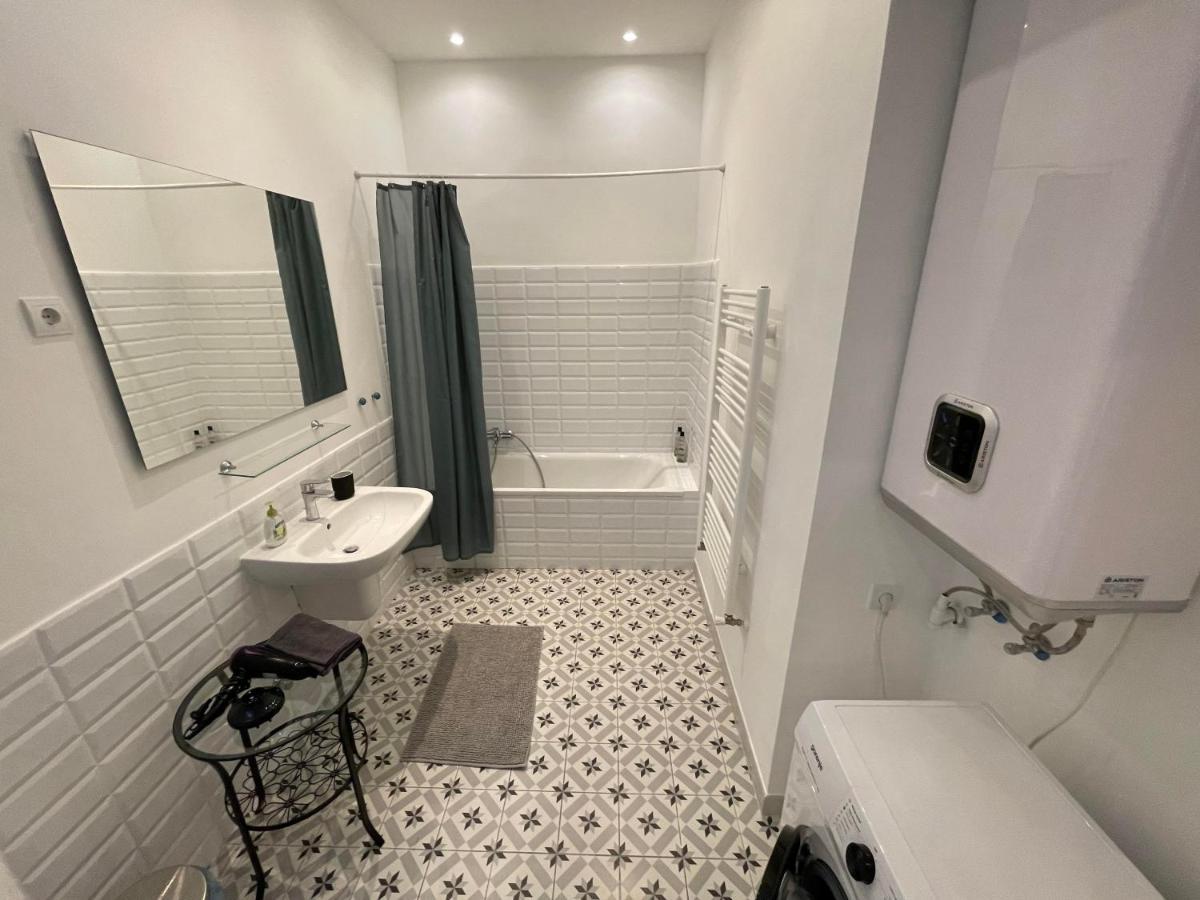 Lejlighed Center 1, Cozy 2br In The Center! *