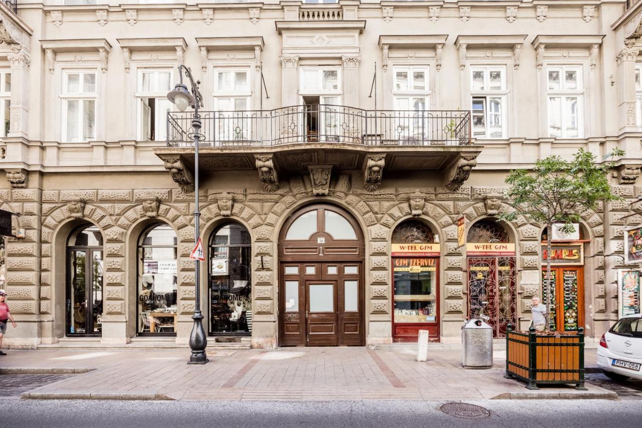 One Of A Kind, Super With Patio * Budapest