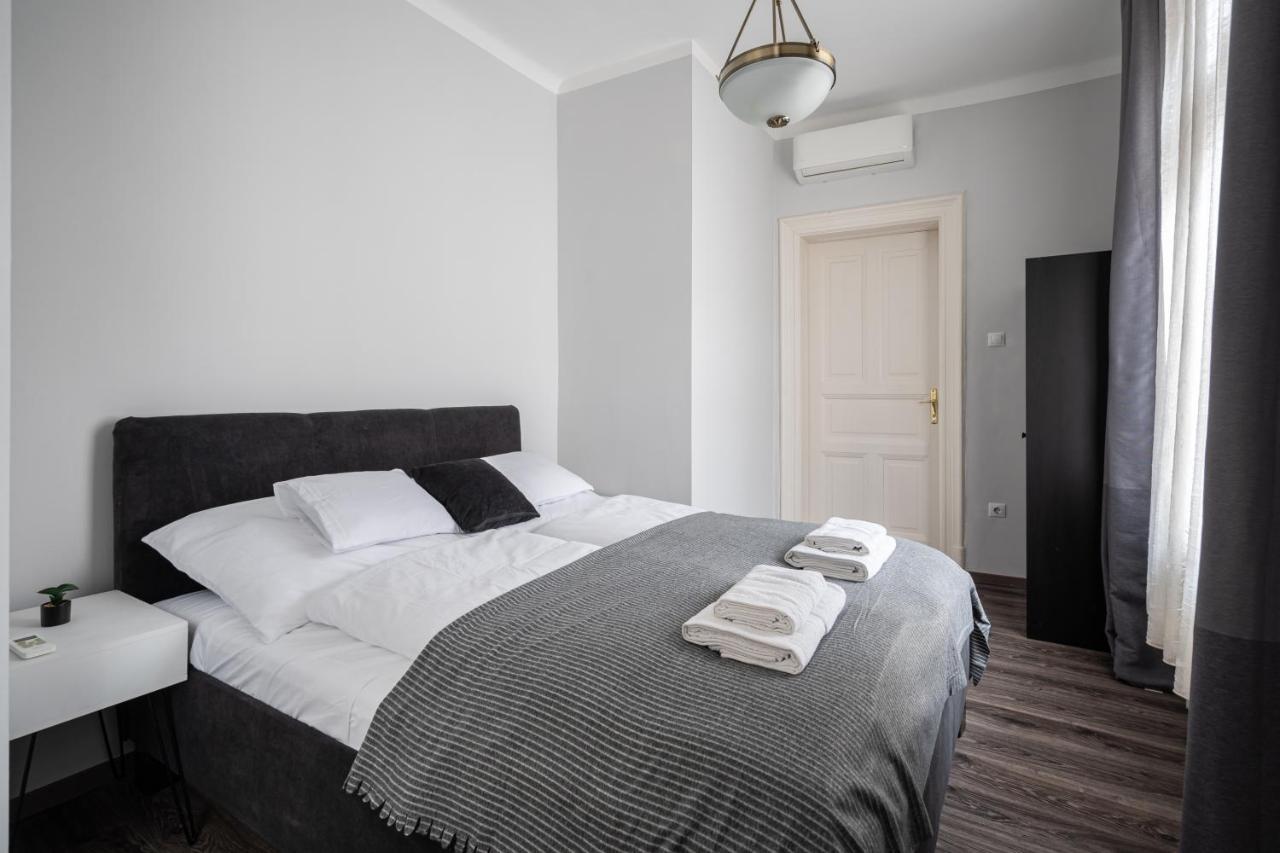 Szentkiralyi Apartman 2 Apartment *