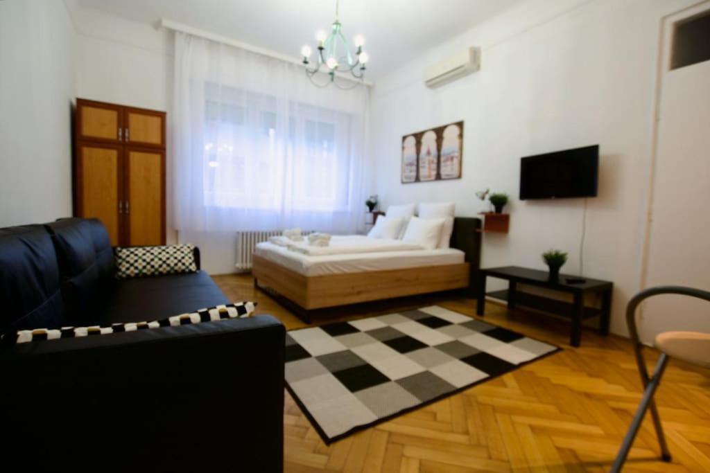 Lägenhet Standard By Hi5- Aranykez Budapest