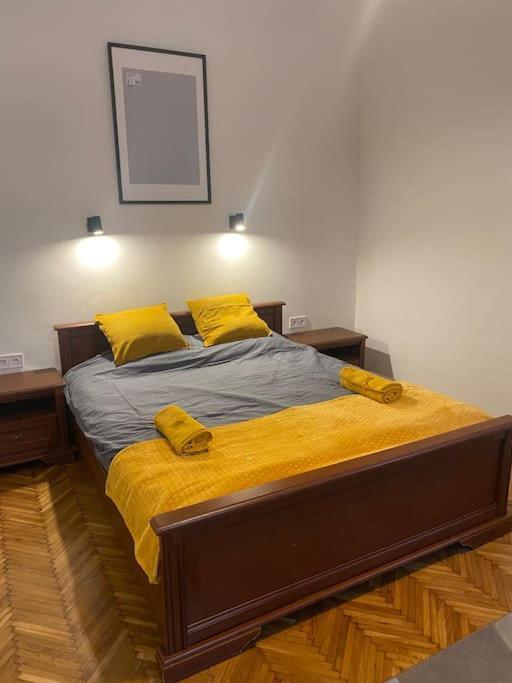 Maros Apartman Apartamento