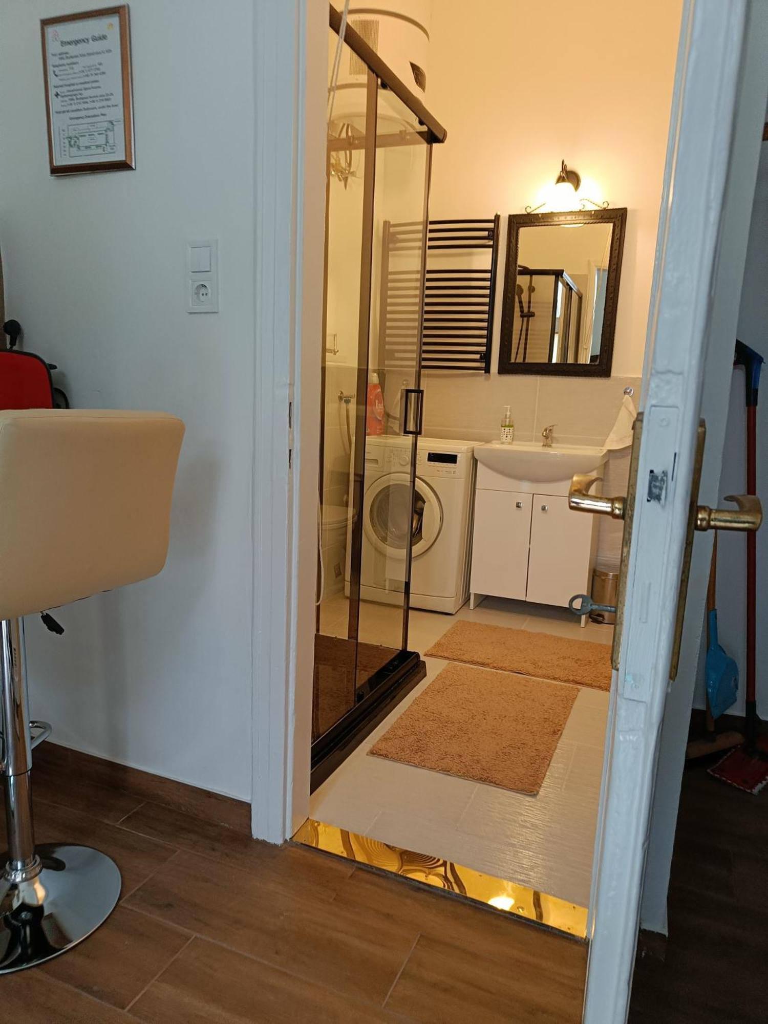 Apartment Sunshine Flat At The Blaha