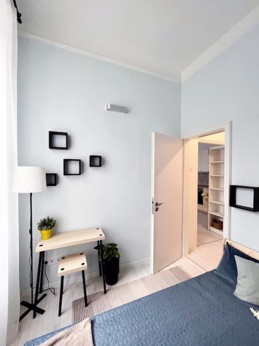 Football Fan Retreat On Rumbach Street By Newave Apartmán