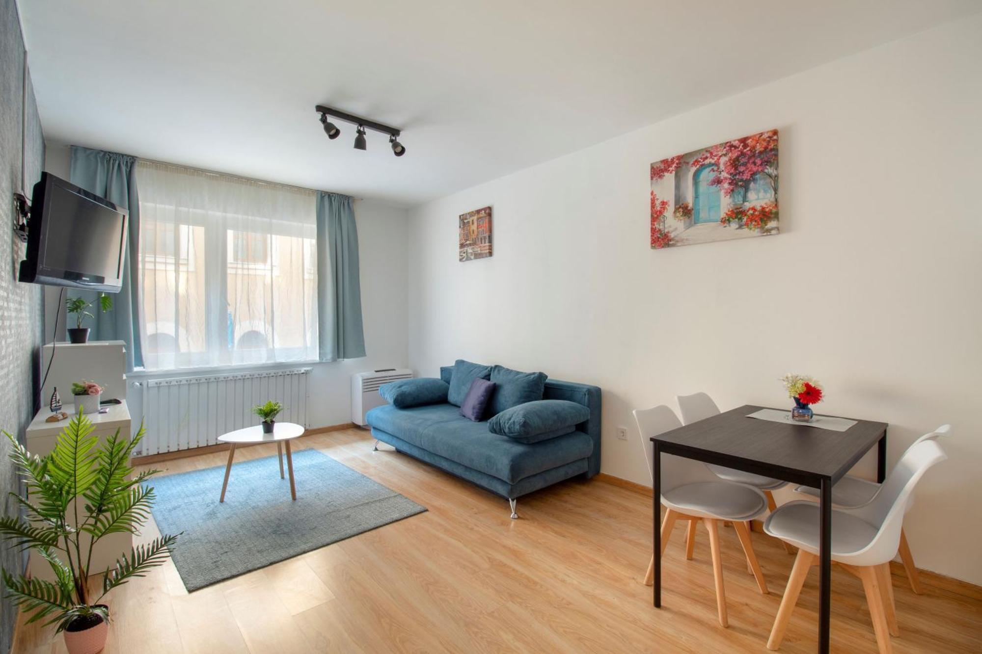 Mono With Free Parking * Budapest