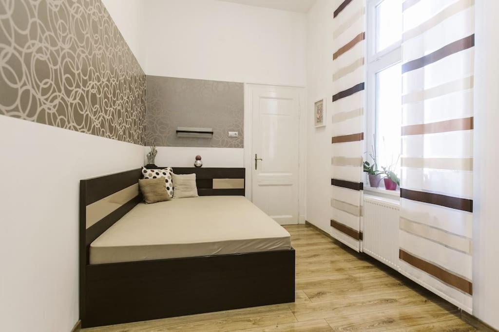 Lovely Purplish Heart Of The Apartment Budapest