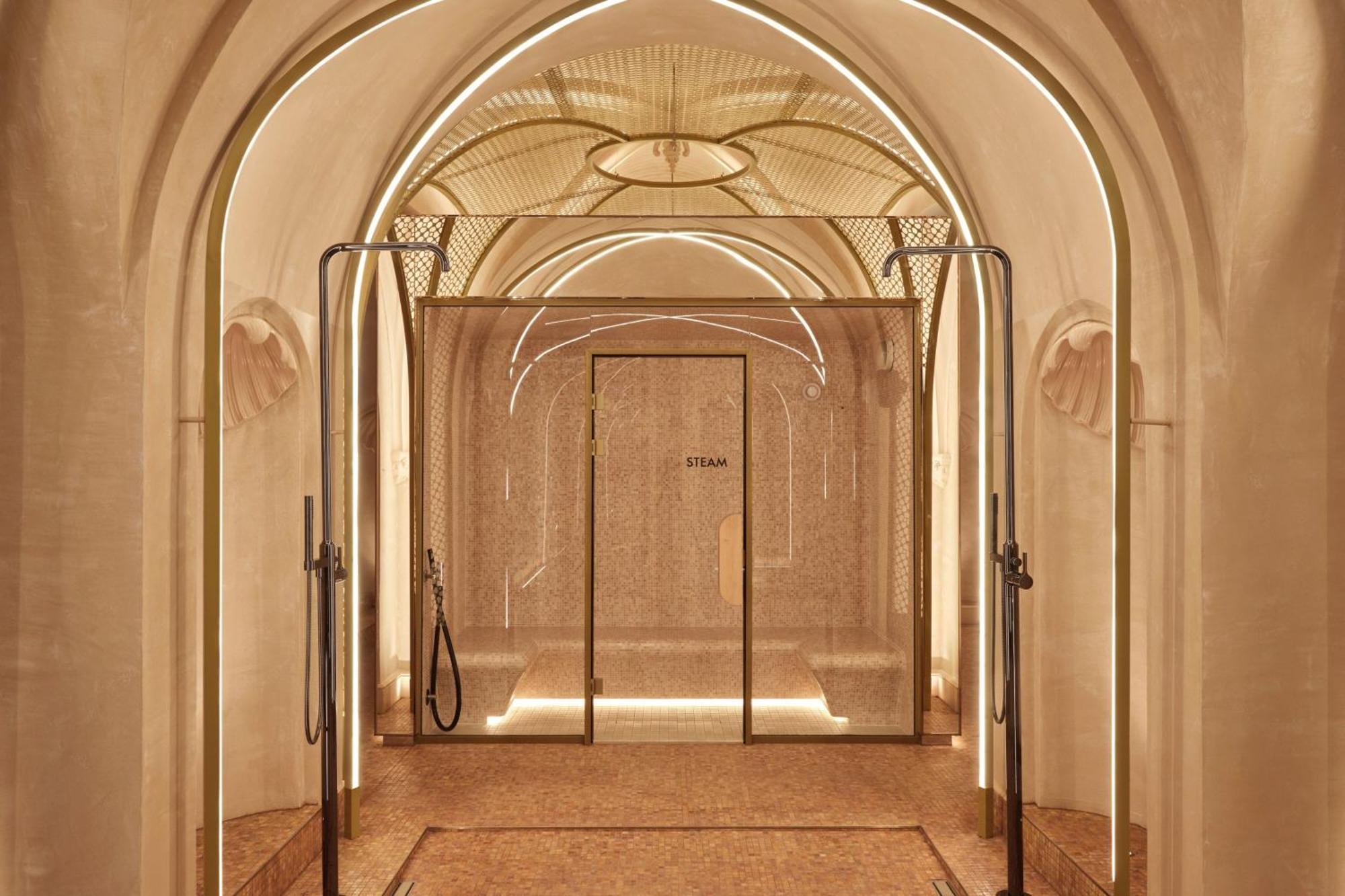 W 5* Budapest