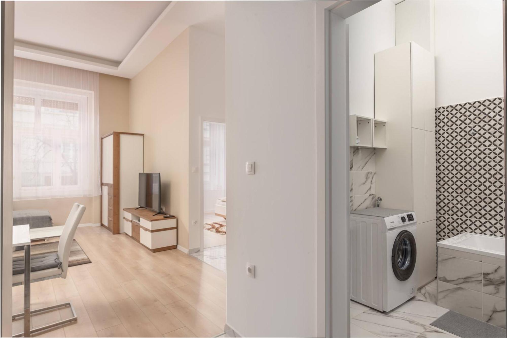 With 2 Bedrooms Near Gellert Thermal Bath * Budapest