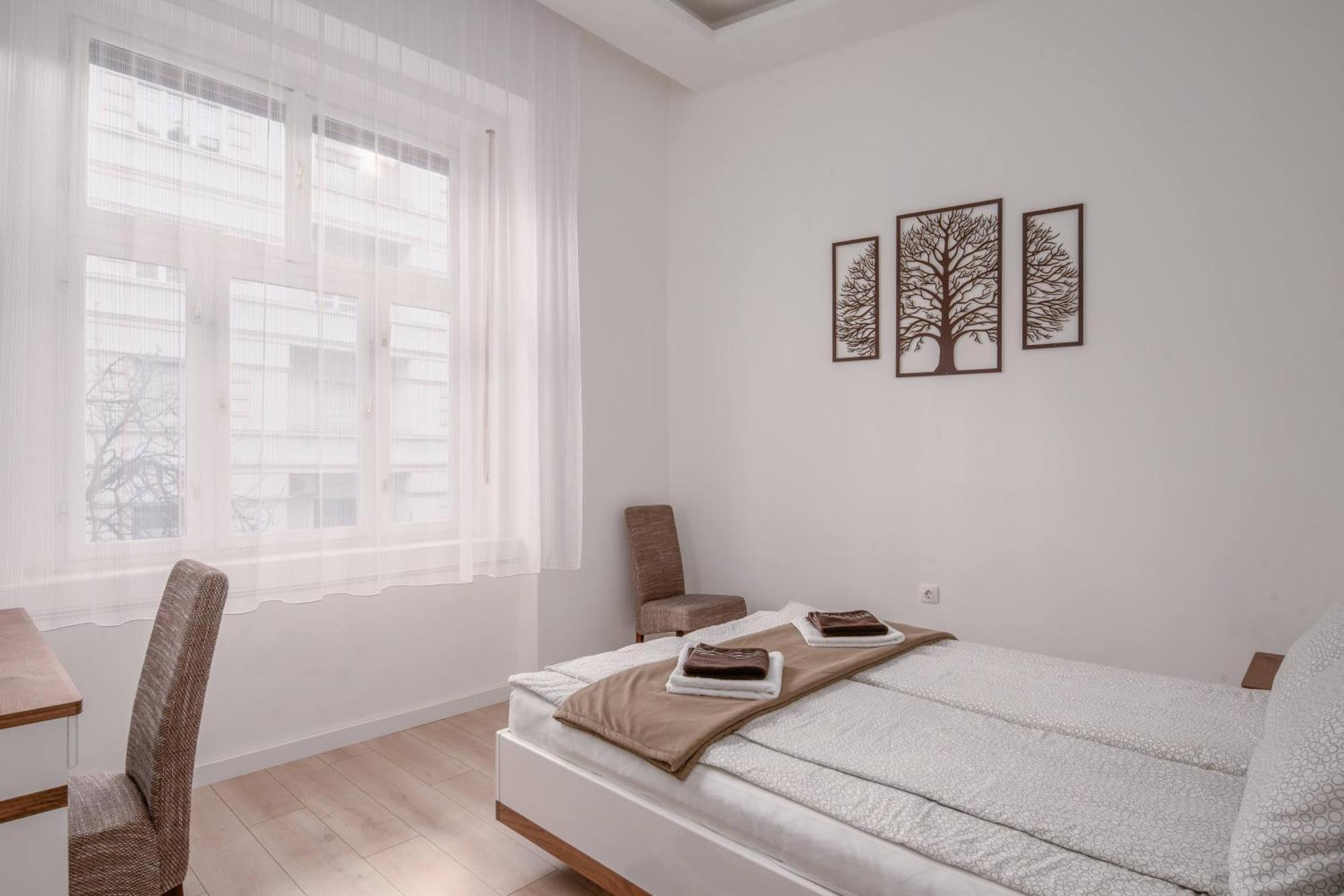 With 2 Bedrooms Near Gellert Thermal Bath * Budapest