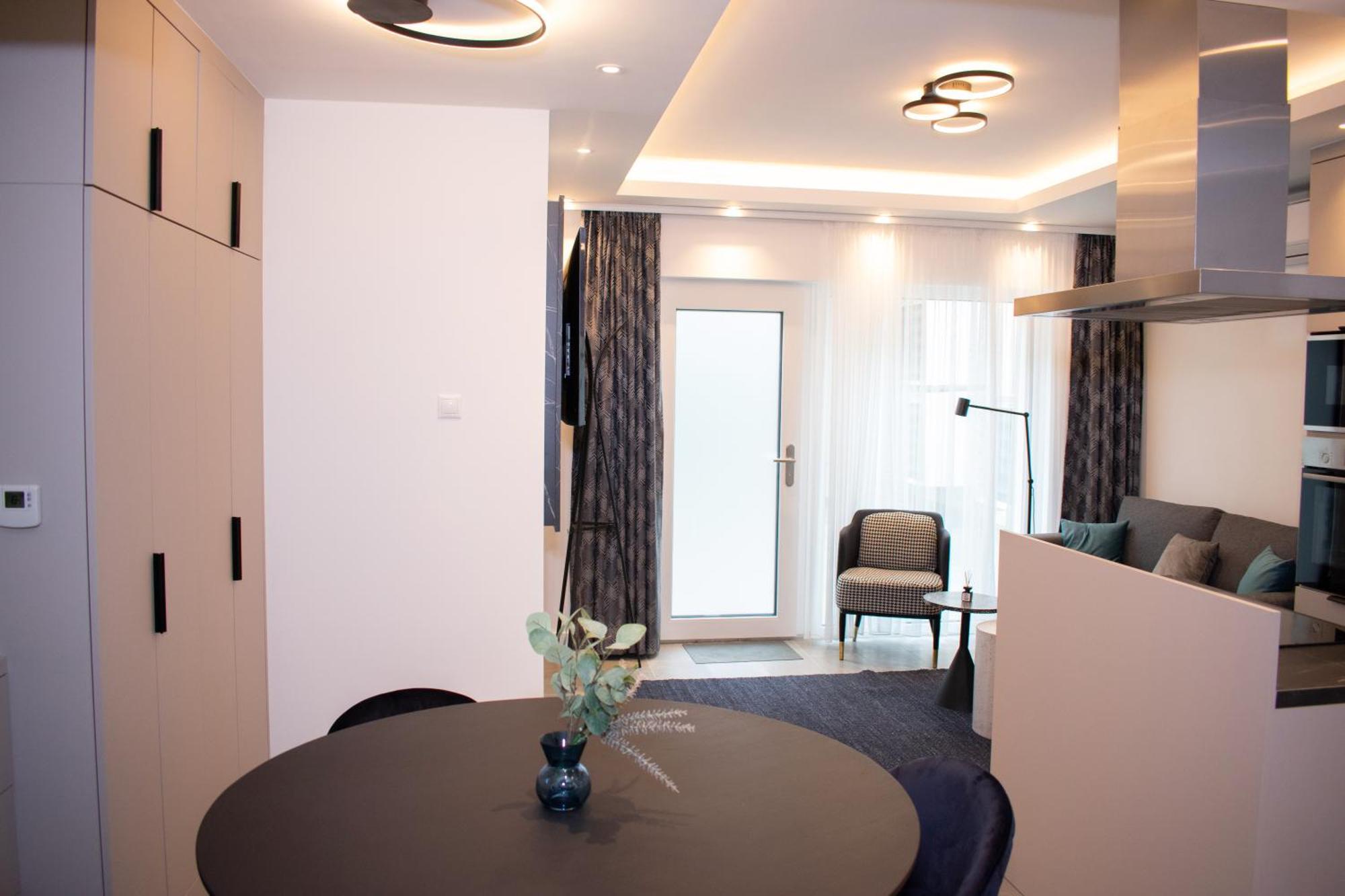 Luxury Cozy 2 Bdr Downtown Apt.4 Lejlighed *