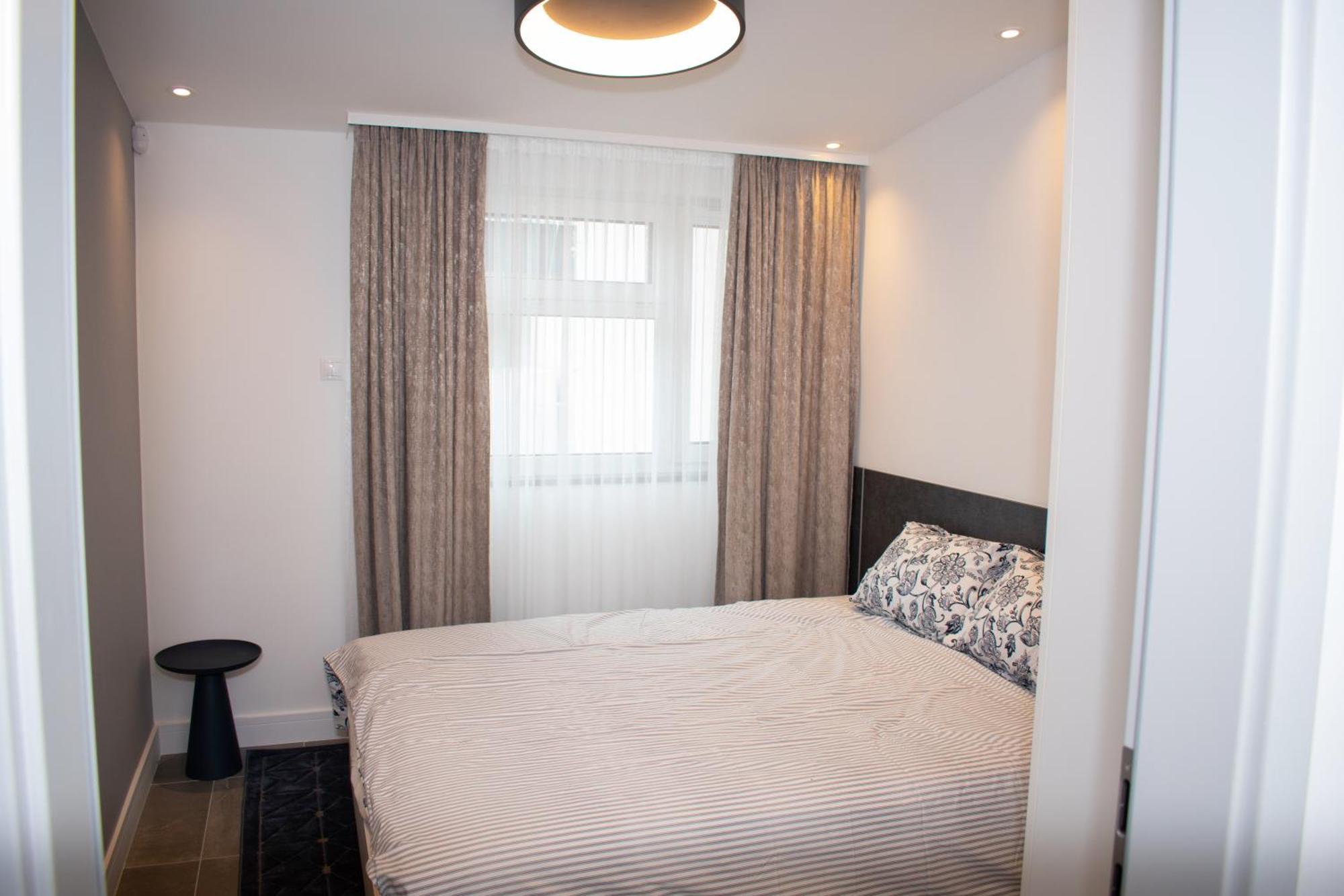 Luxury Cozy 2 Bdr Downtown Apt.4 Budapest